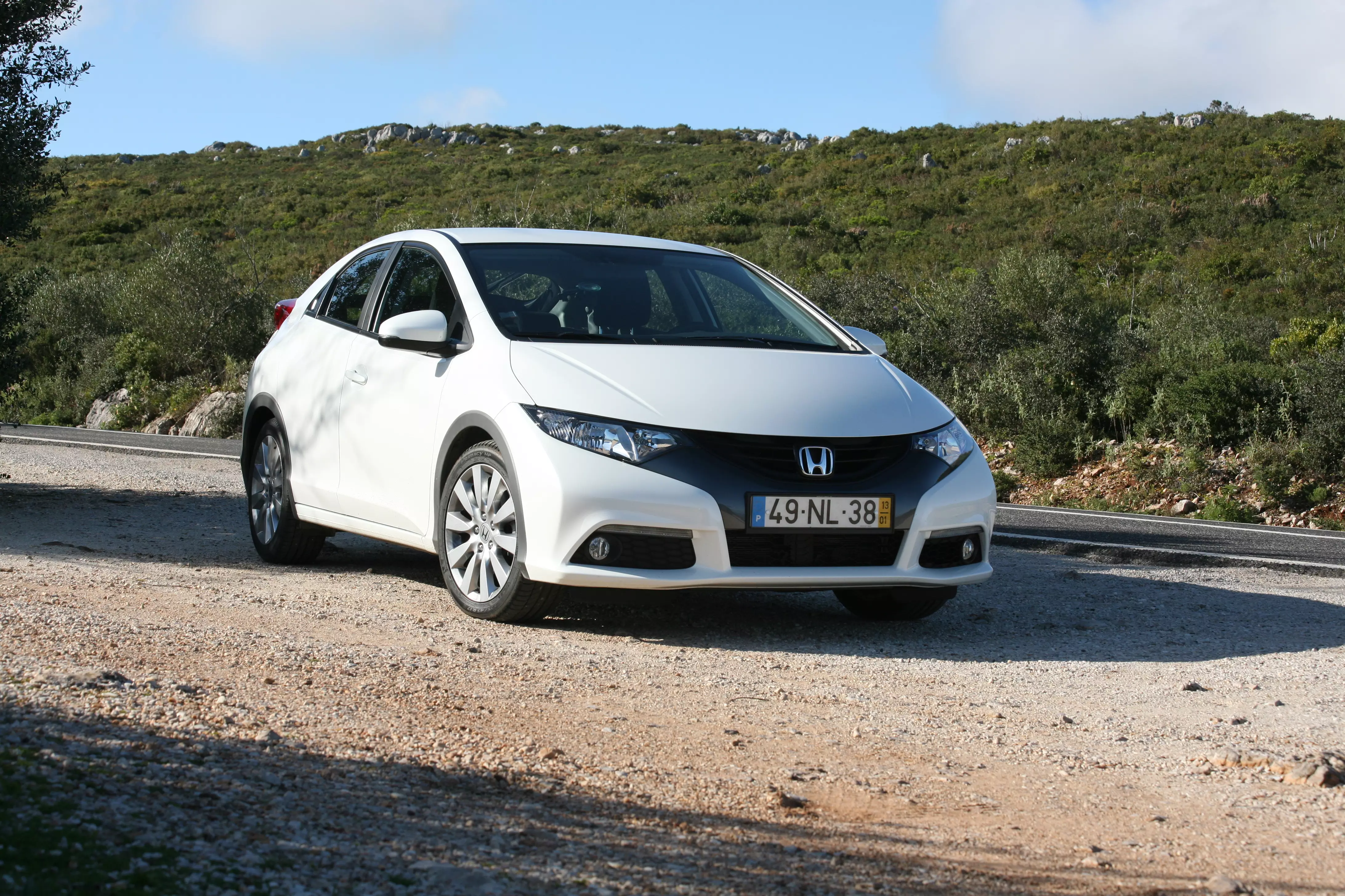 Honda Civic 1.6 i-Dtec: бага зарцуулдаг уу? Бид мэдэхээр явсан | МЭЛХ 29075_12