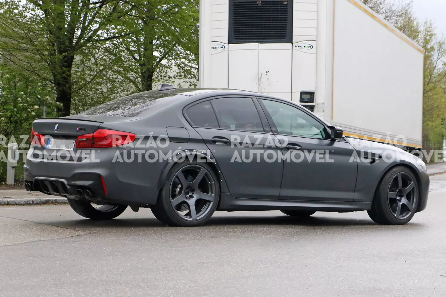 photos-espia_BMW M5 mule