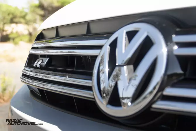 VW டிகுவான் 1.4 TSI ஆர்-லைன் 8