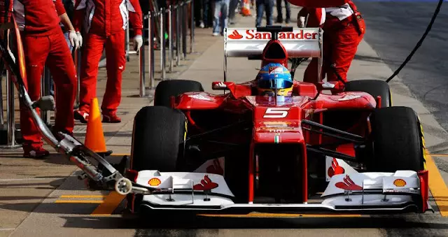 Драма Ferrari про Формулу 1, схоже, триває 30080_1