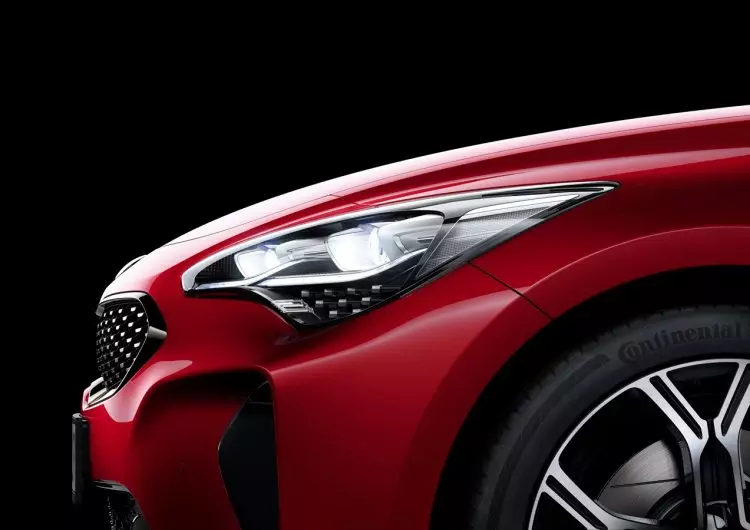 Οι πρώτες εντυπώσεις από το νέο Kia Stinger 30382_2