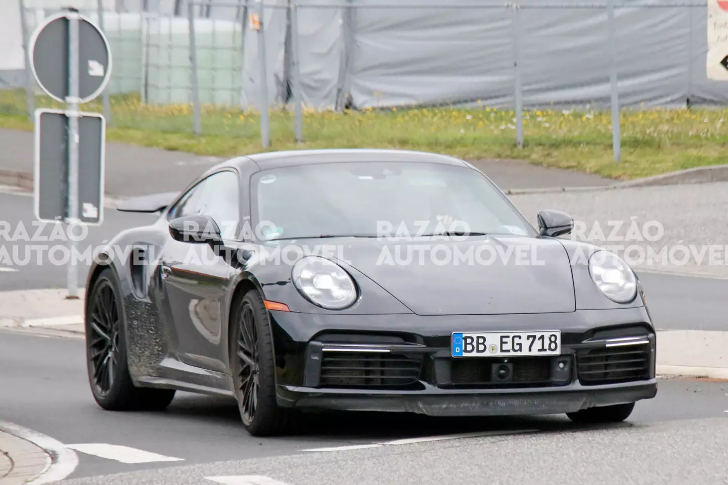 Porsche 911 Turbo Spy Photo