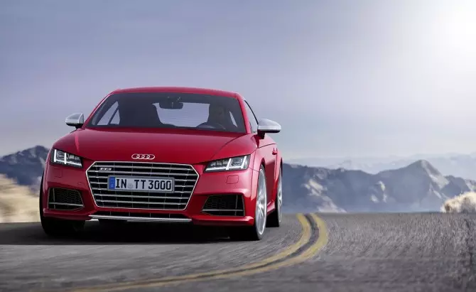 Audi_TT_2014_06