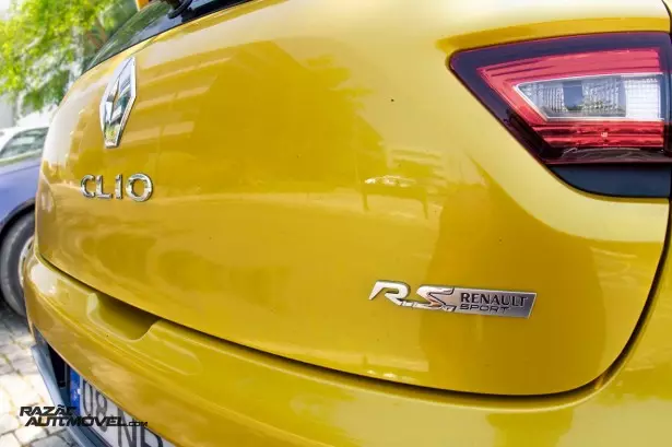 Renault Clio RS 200 EDC ሙከራ 21