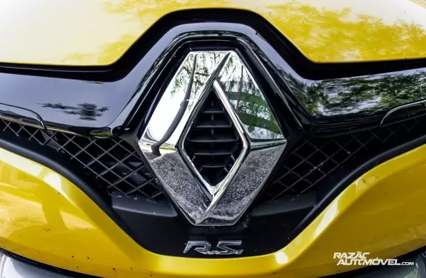 Renault Clio RS 200 EDC పరీక్ష 22