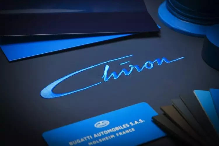 bugatti chiron-logo