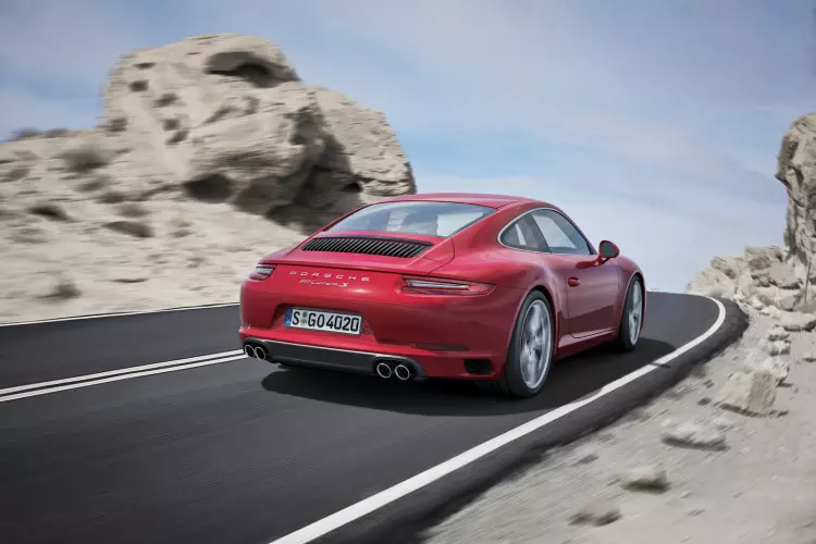 911 کیریرا ایس