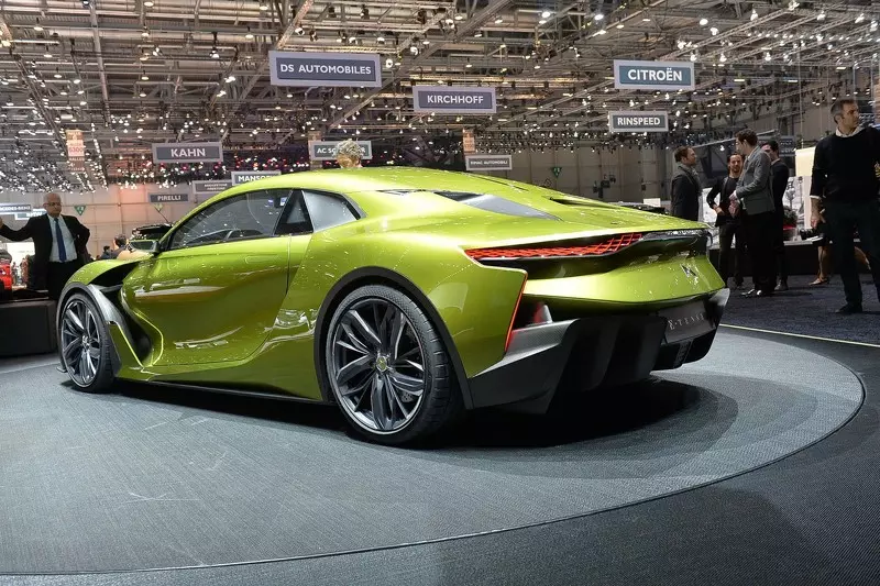 DS E-Tense: avangardna oda 31914_1