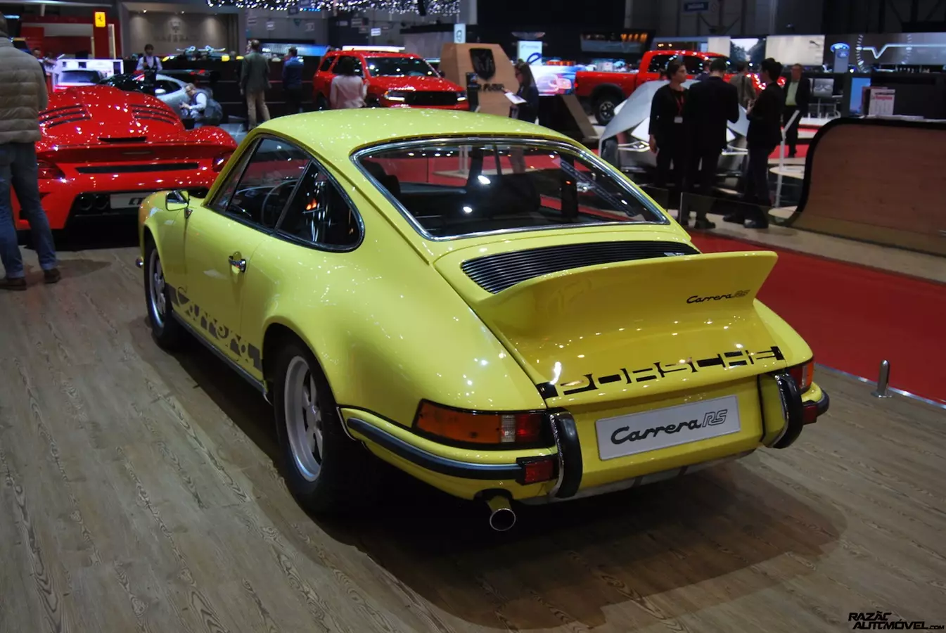 പോർഷെ 911 Carrera RS