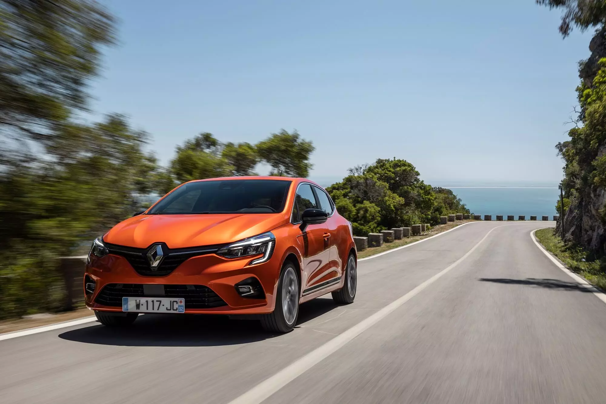 ក្រុមហ៊ុន Renault Clio