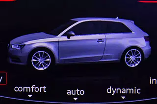 Audi lasă să „scape” din primele imagini ale noului A3 32404_2