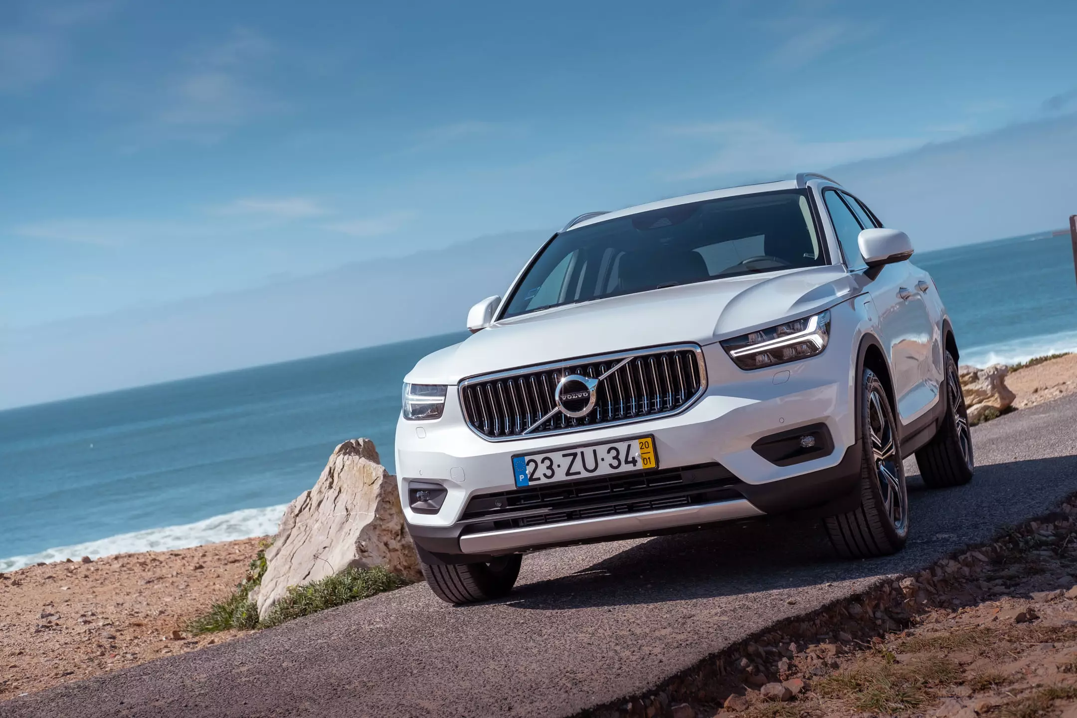 Volvo XC40 ngecas PHEV