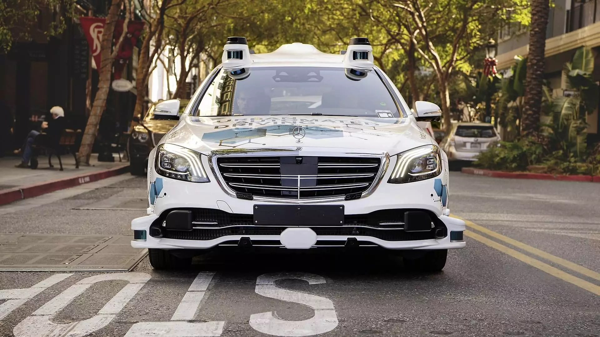 Daimler Bosch robot taxi