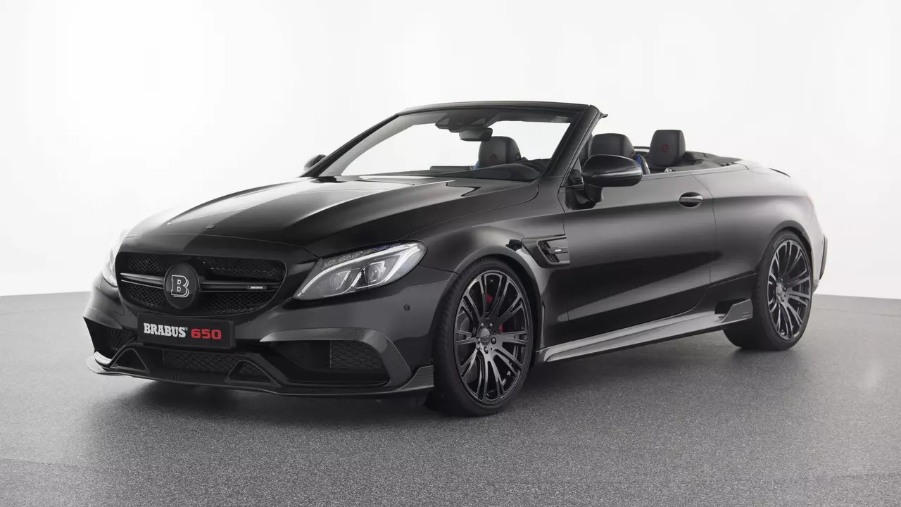 Mercedes-AMG C63 S кабрыялет ад Brabus у Жэневе 3573_2