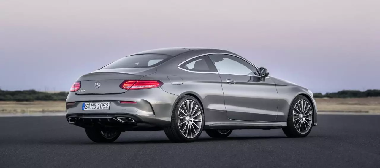 An gabatar da Mercedes-Benz C-Class Coupé 2016 3574_2