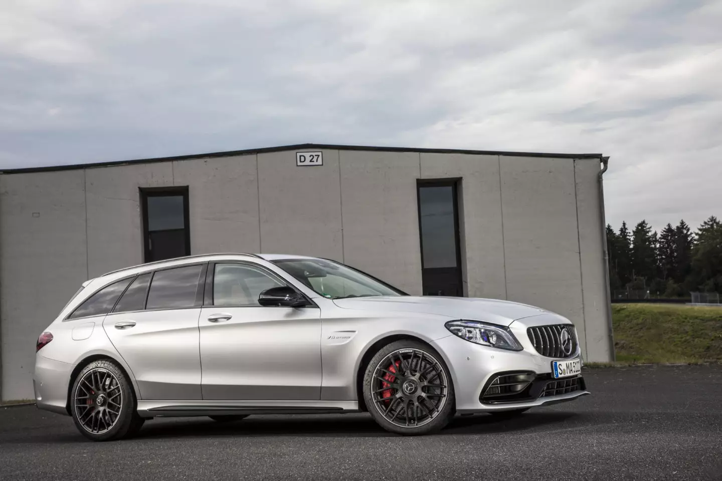 Istasyon ng Mercedes-AMG C 63 2019