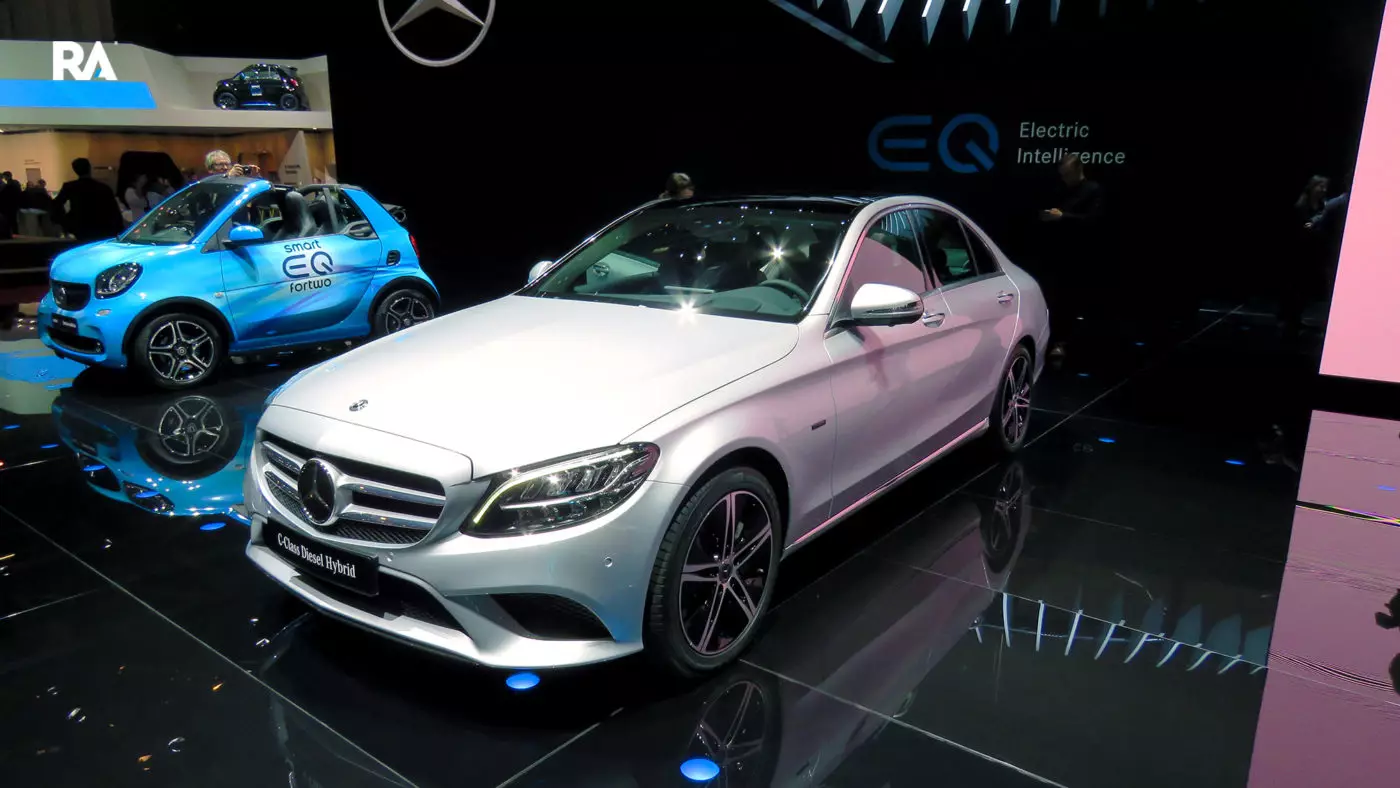 “Mersedes-Benz C-Class”