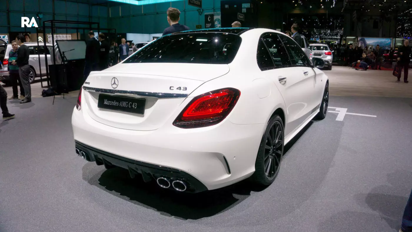 మెర్సిడెస్-AMG C 43 4MATIC