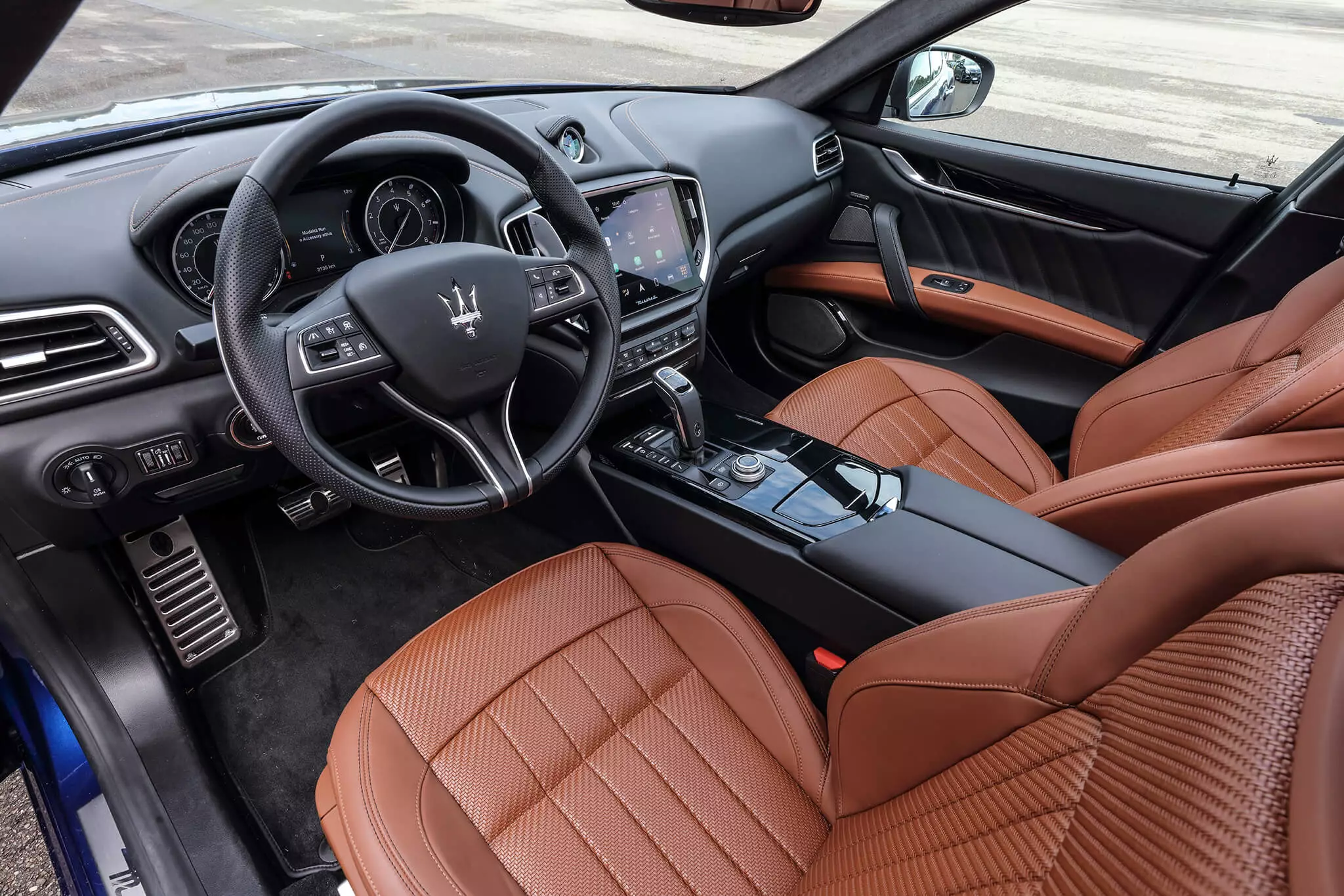 የውስጥ Maserati Ghibli