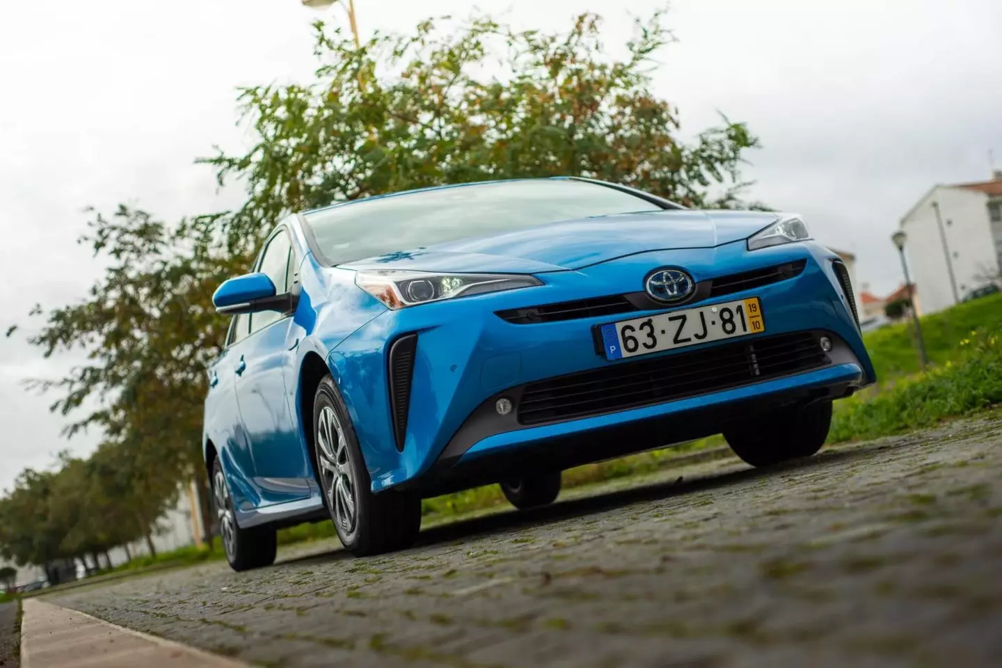 ٽويوٽا Prius AWD-i