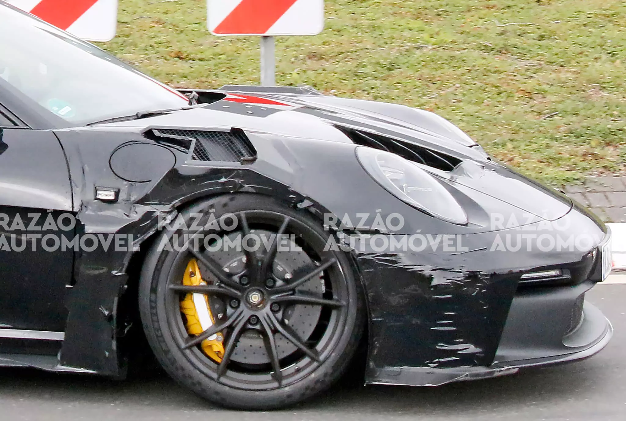 Porsche 911 GT3 RS spy photos