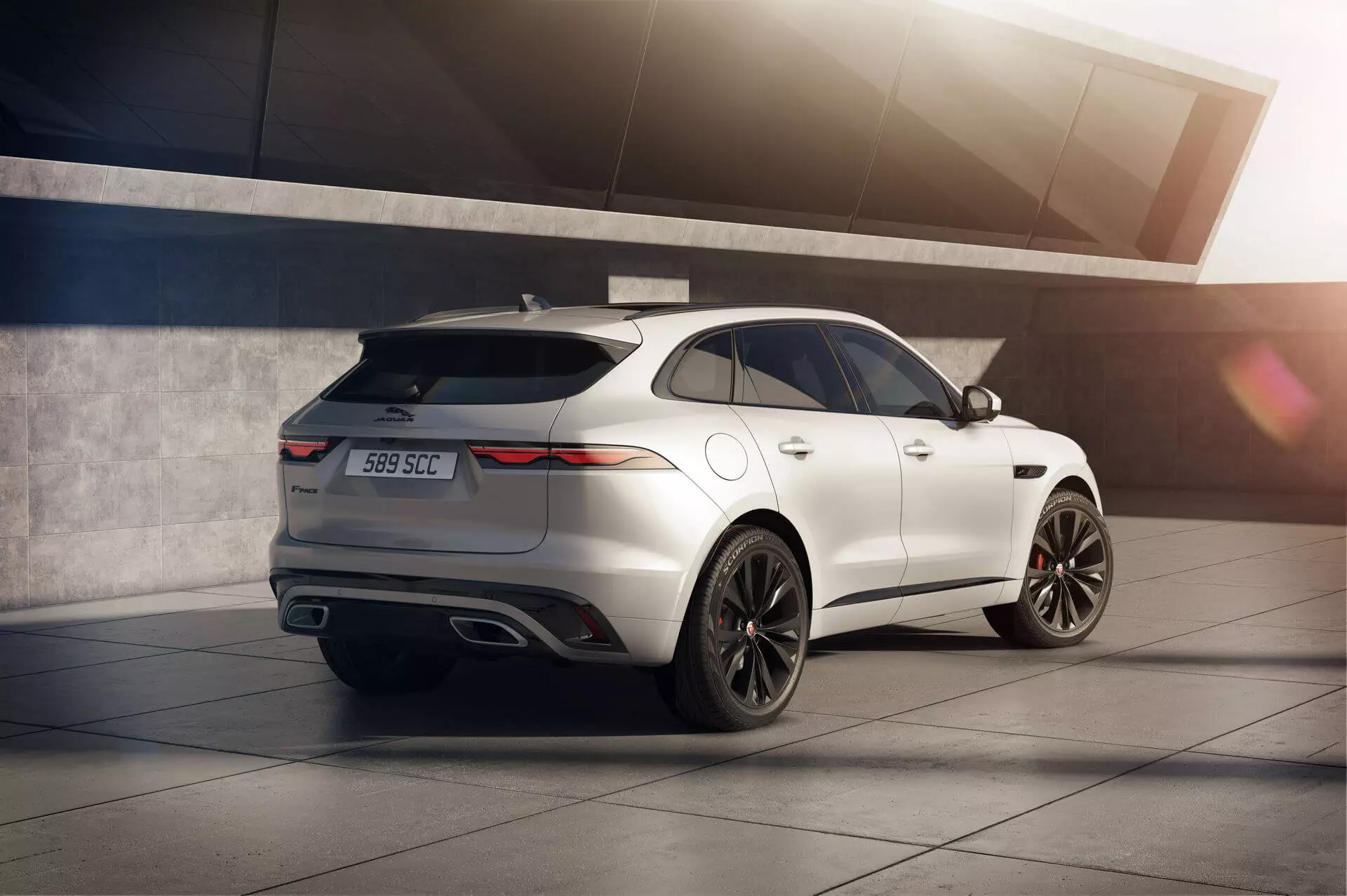 ក្រុមហ៊ុន Jaguar F-Pace