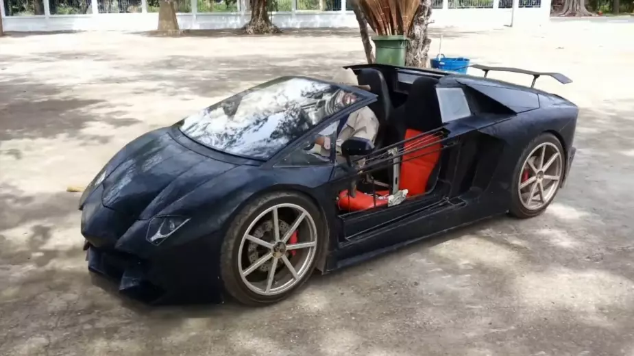 Farmer builds Lamborghini Aventador from scrap metal