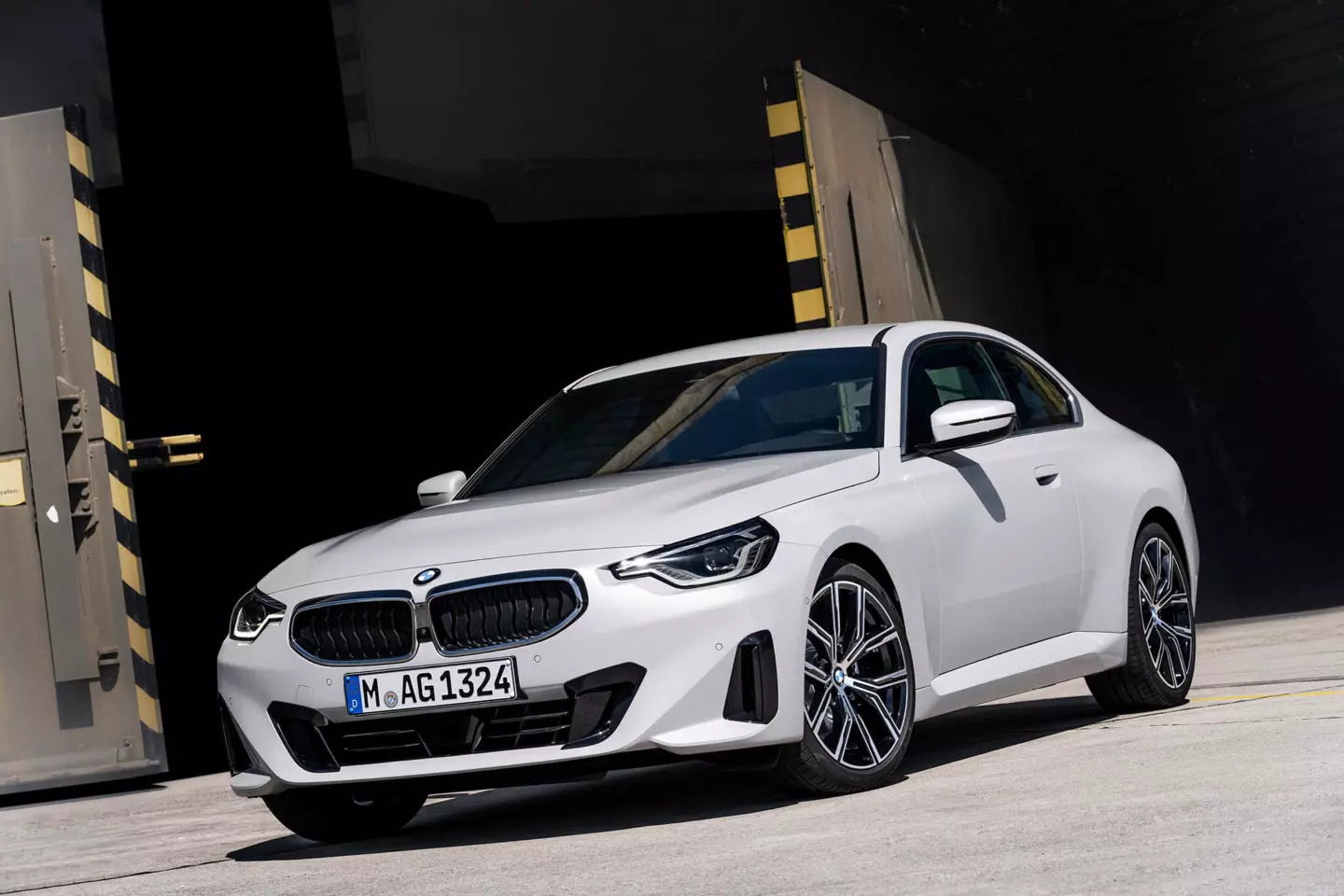 BMW 220i Coupe G42 |