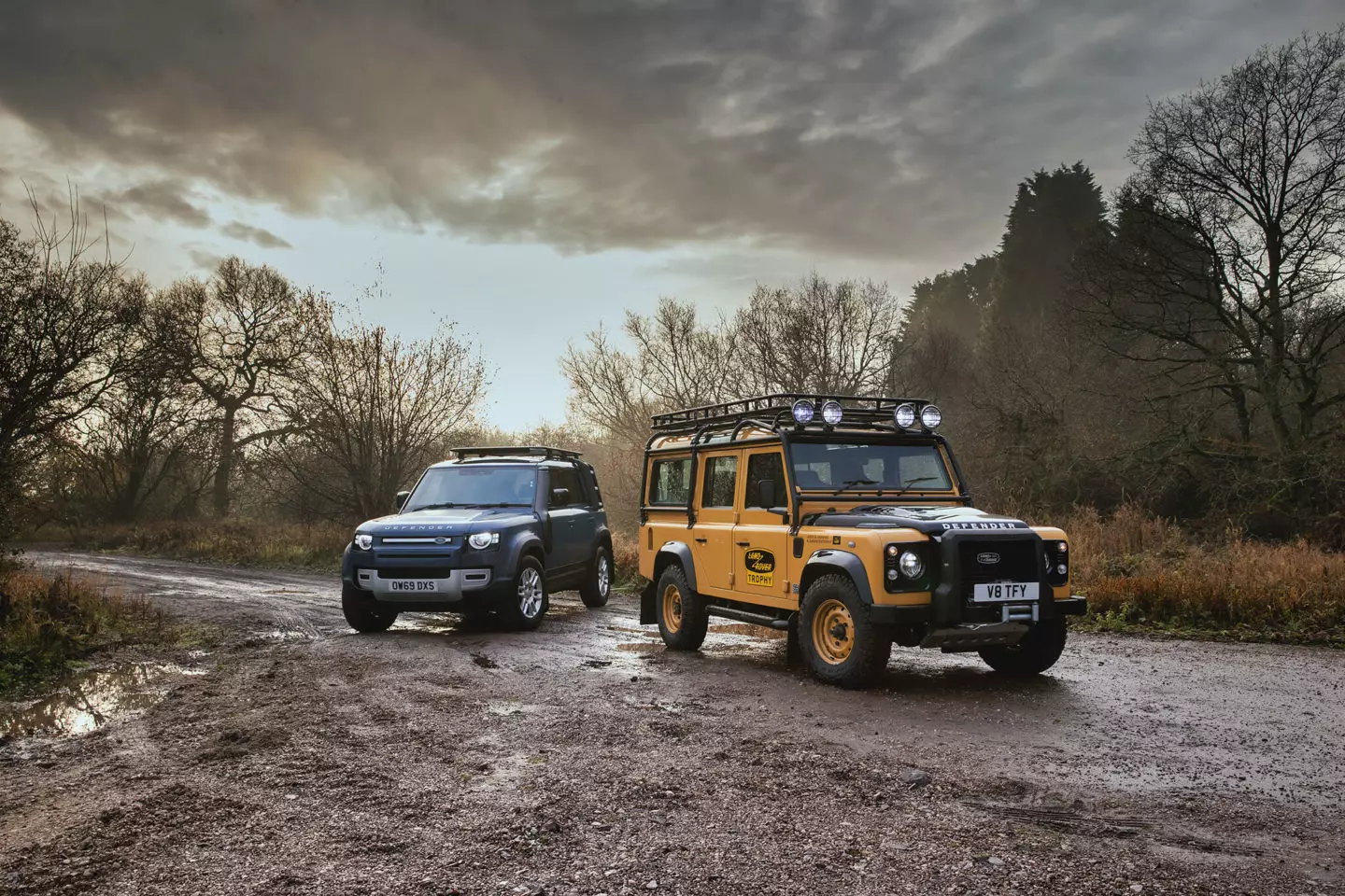 Land Rover Defender Bekerja V8 Trophy