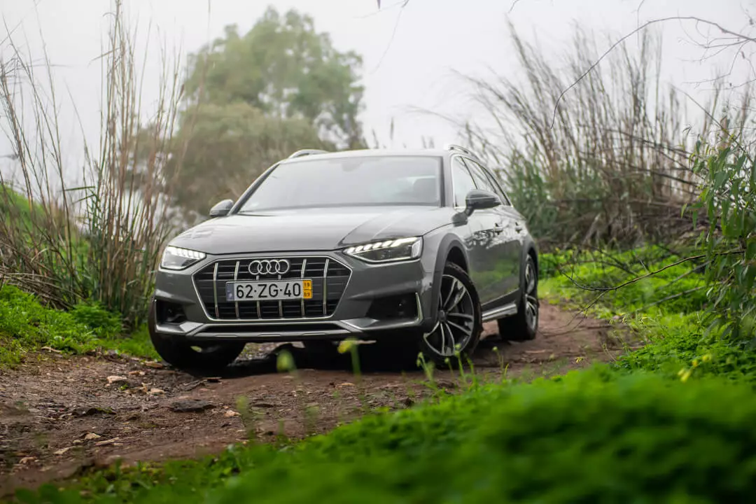 ئاۋدى A4 Allroad 40 TDI