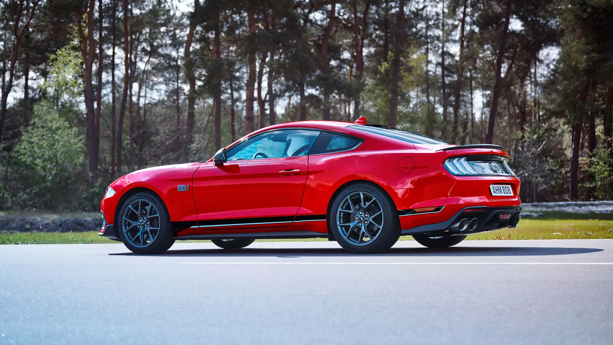 Peiriant Ford Mustang 1