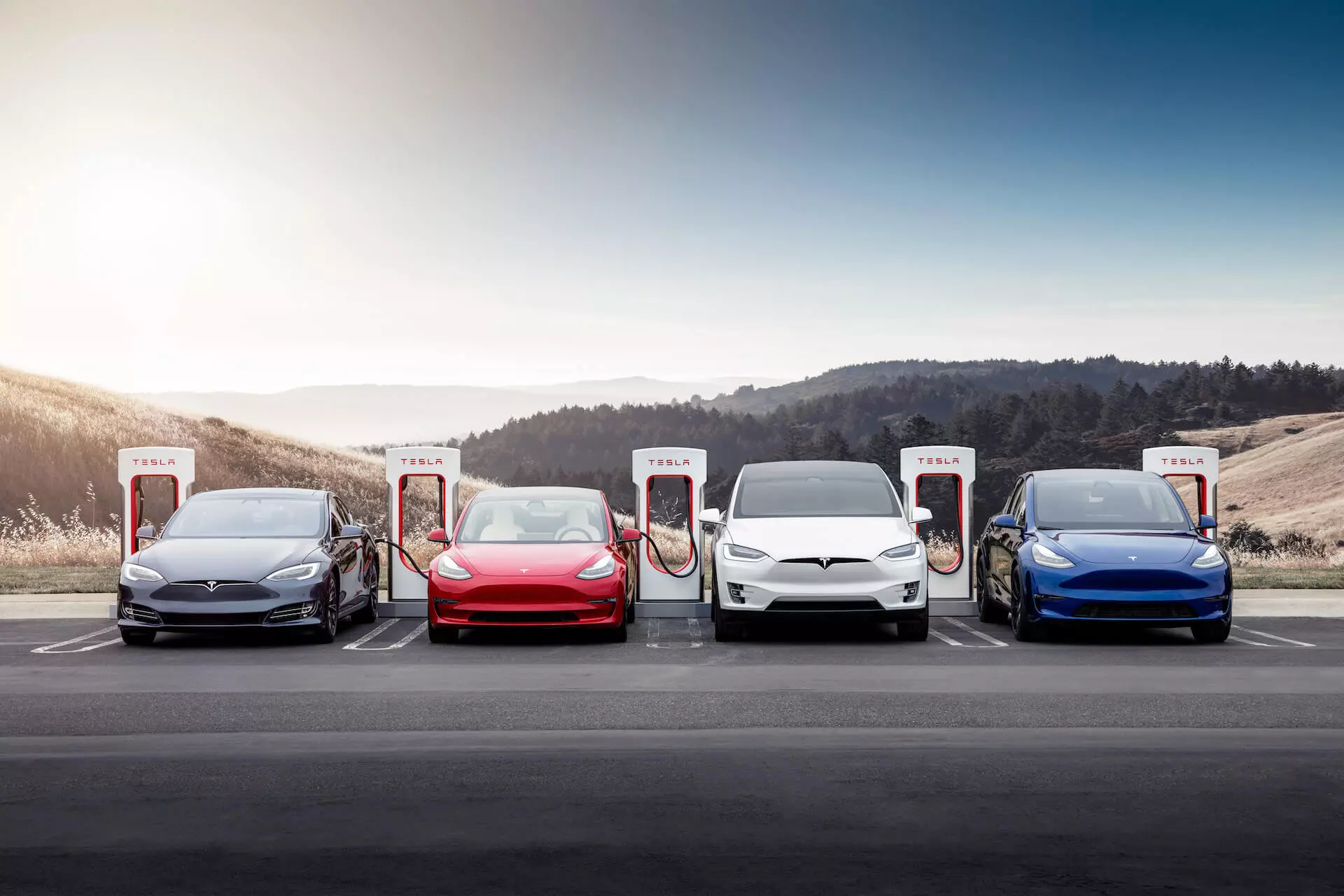 Tesla Süper Şarj Cihazı