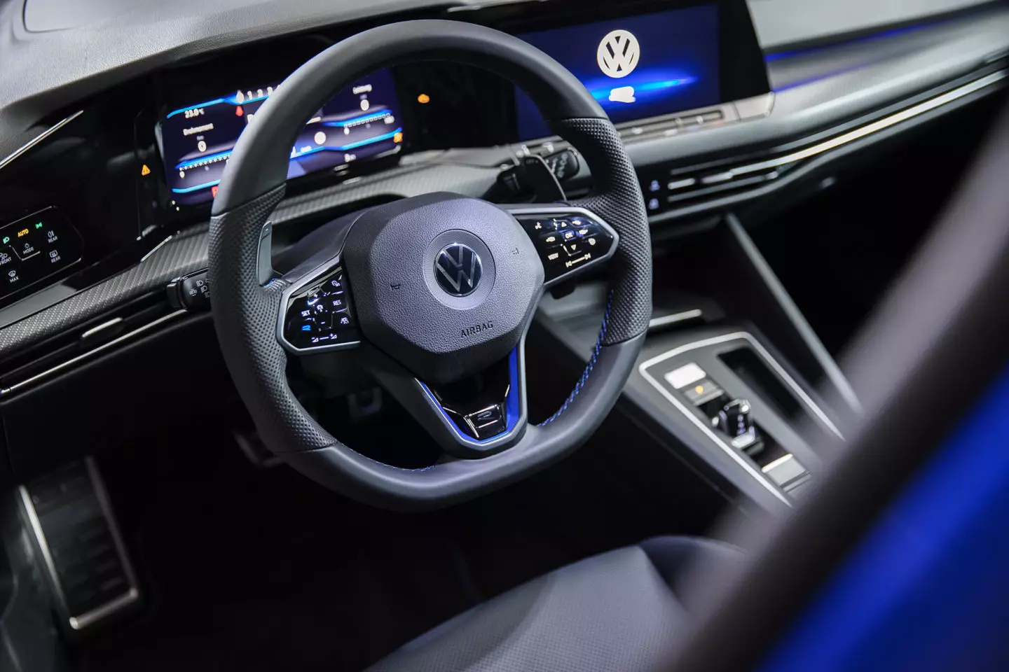 Volkswagen Golf R 2020 година