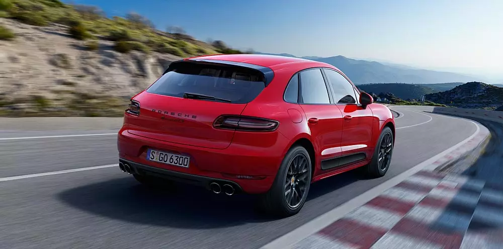 I-Porsche Macan GTS 2