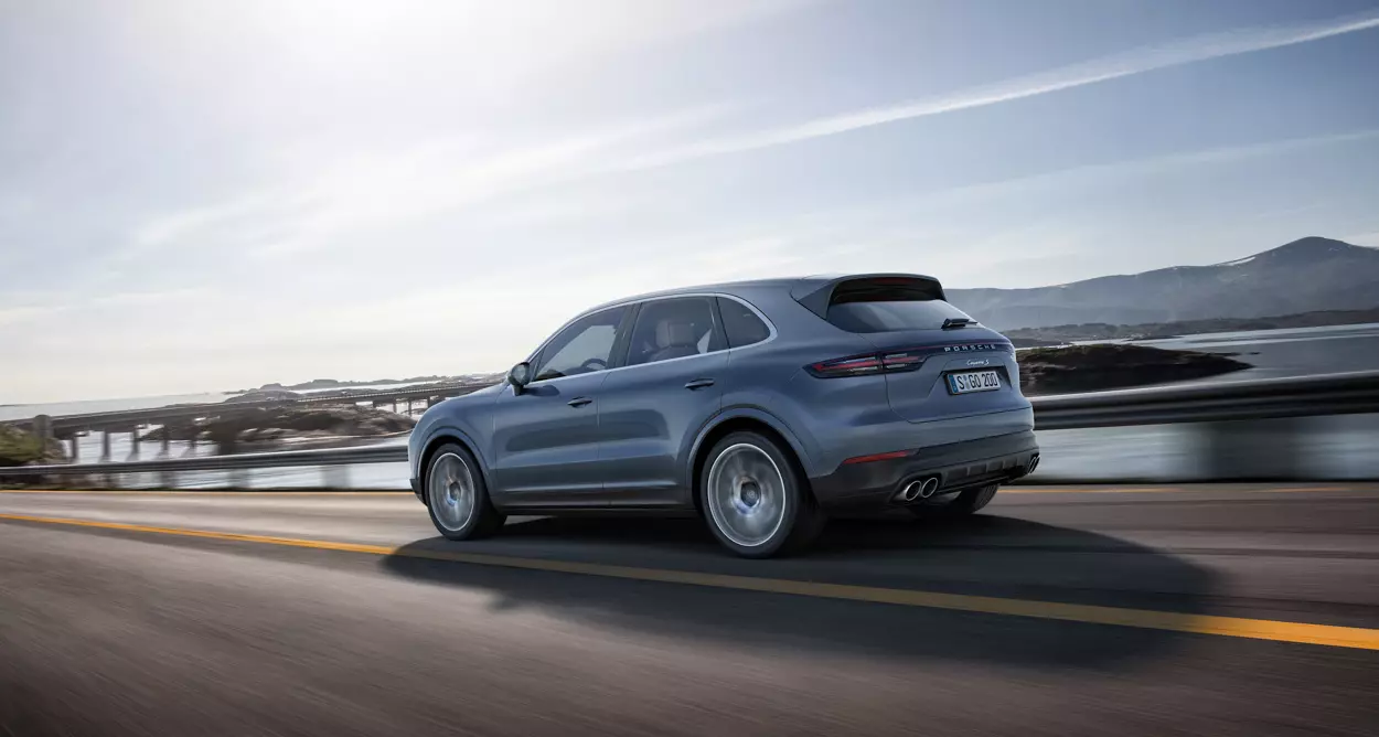 Porsche Cayenne 2018 m