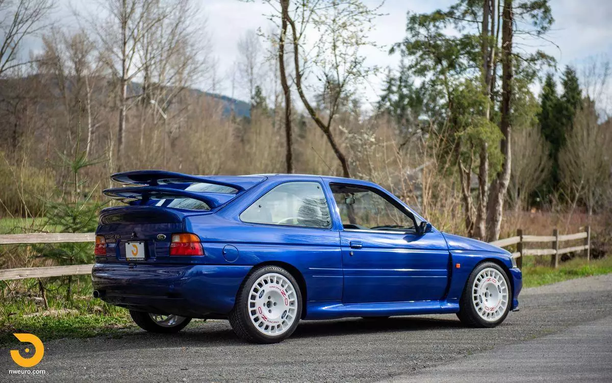 Ford Escort RS Cosworth, tredje fløj