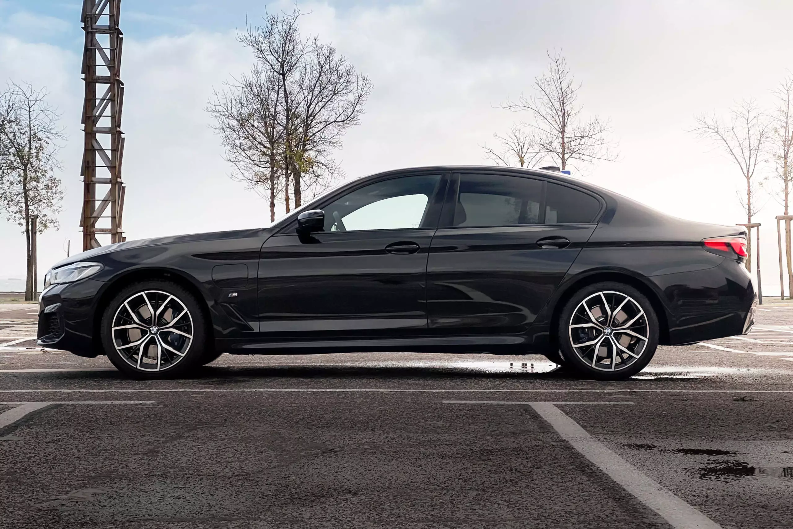 BMW 530e Sedan