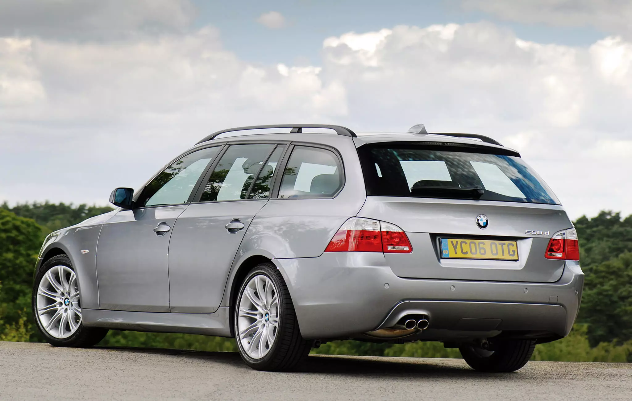 BMW 5 Series E60 Kuzenguruka