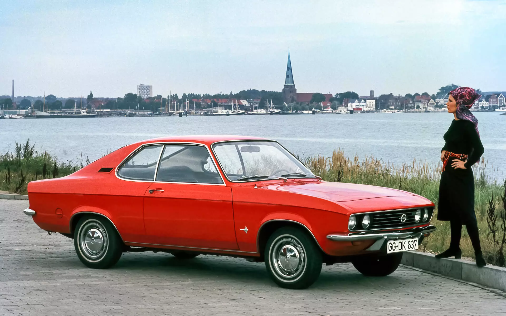 Opel Manta kembali sebagai 