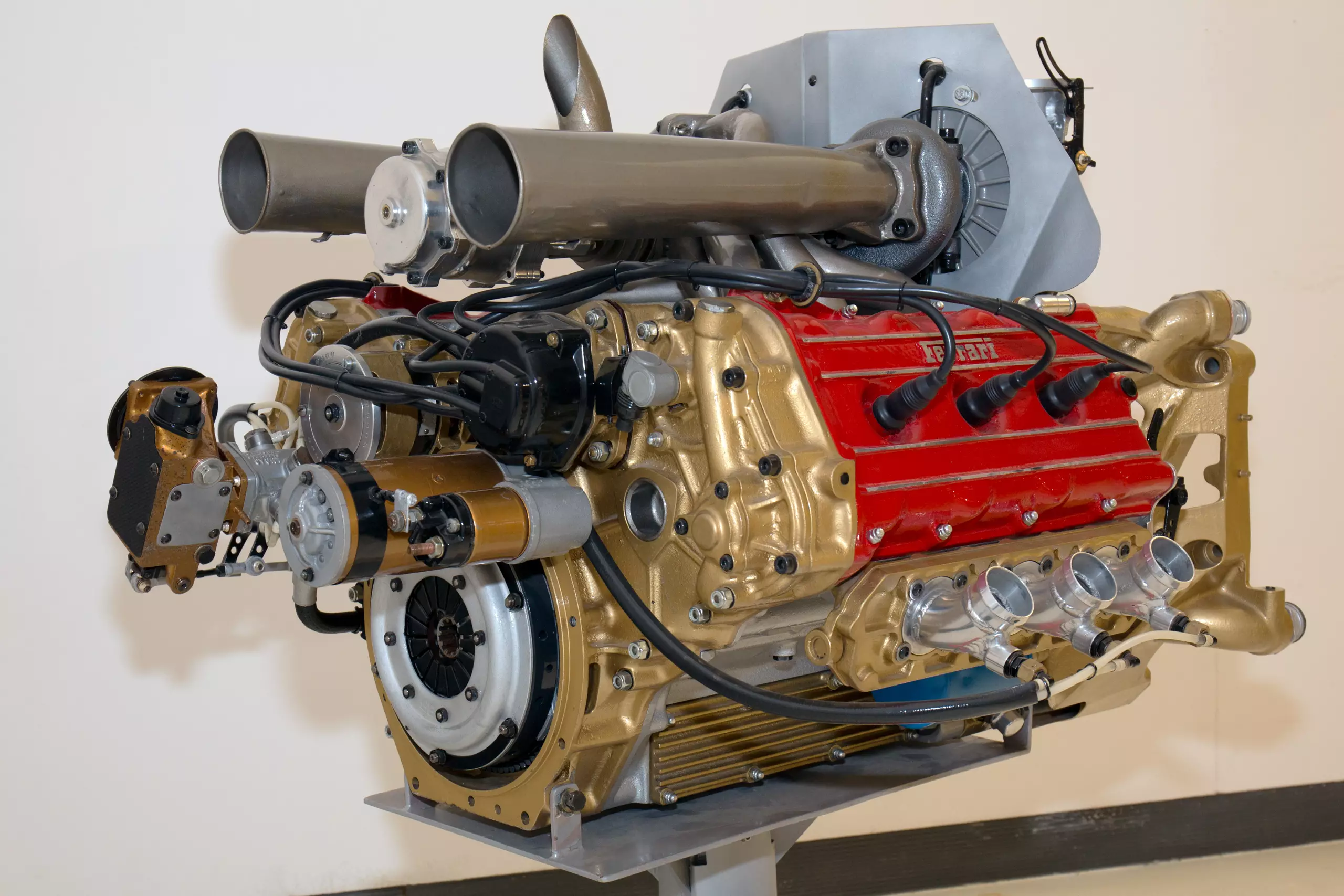Двигатель б 21. Лянча мотор Феррари. Engine Ferrari tipo 051 v10 Formula 1. Ferrari tipo21. Ferrari tipo f163 engine.