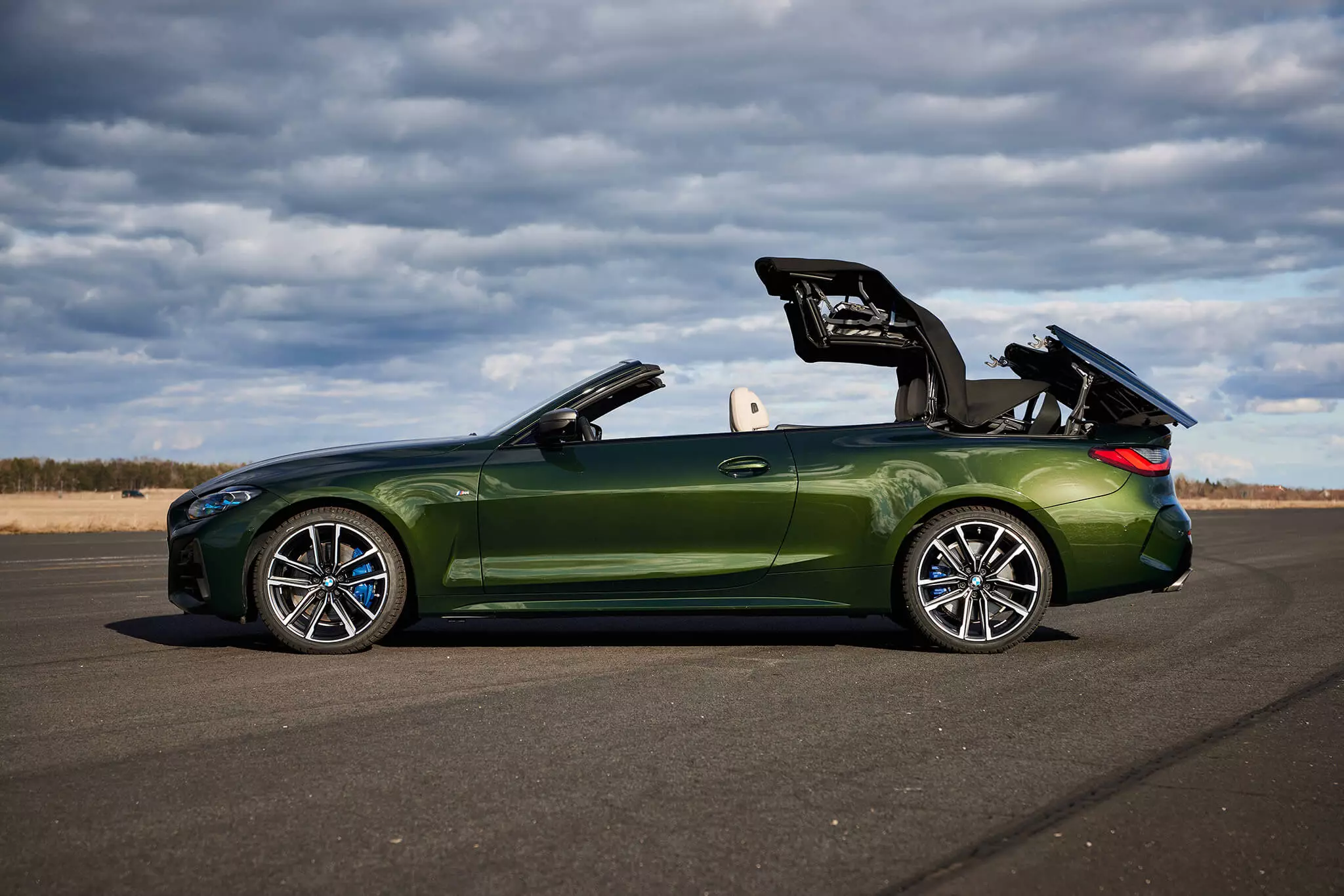 BMW M440i ሊቀየር የሚችል