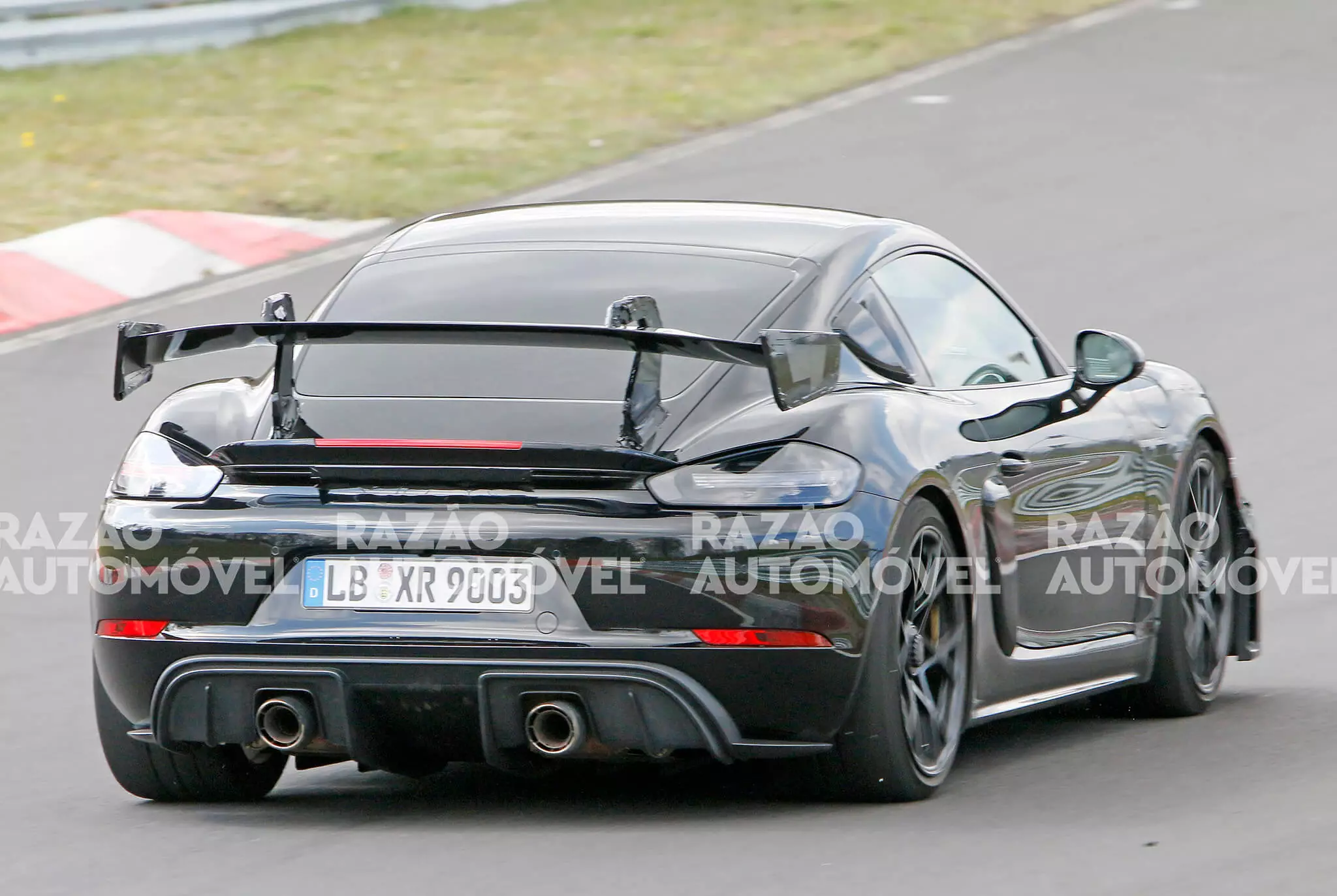 Porsche 718 Cayman GT4 RS Spy Duab