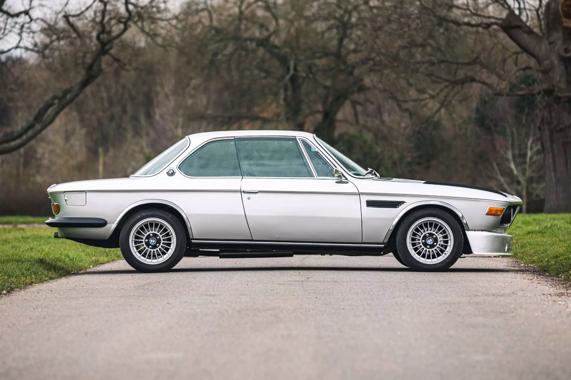 سيارة BMW-3.0-CSL