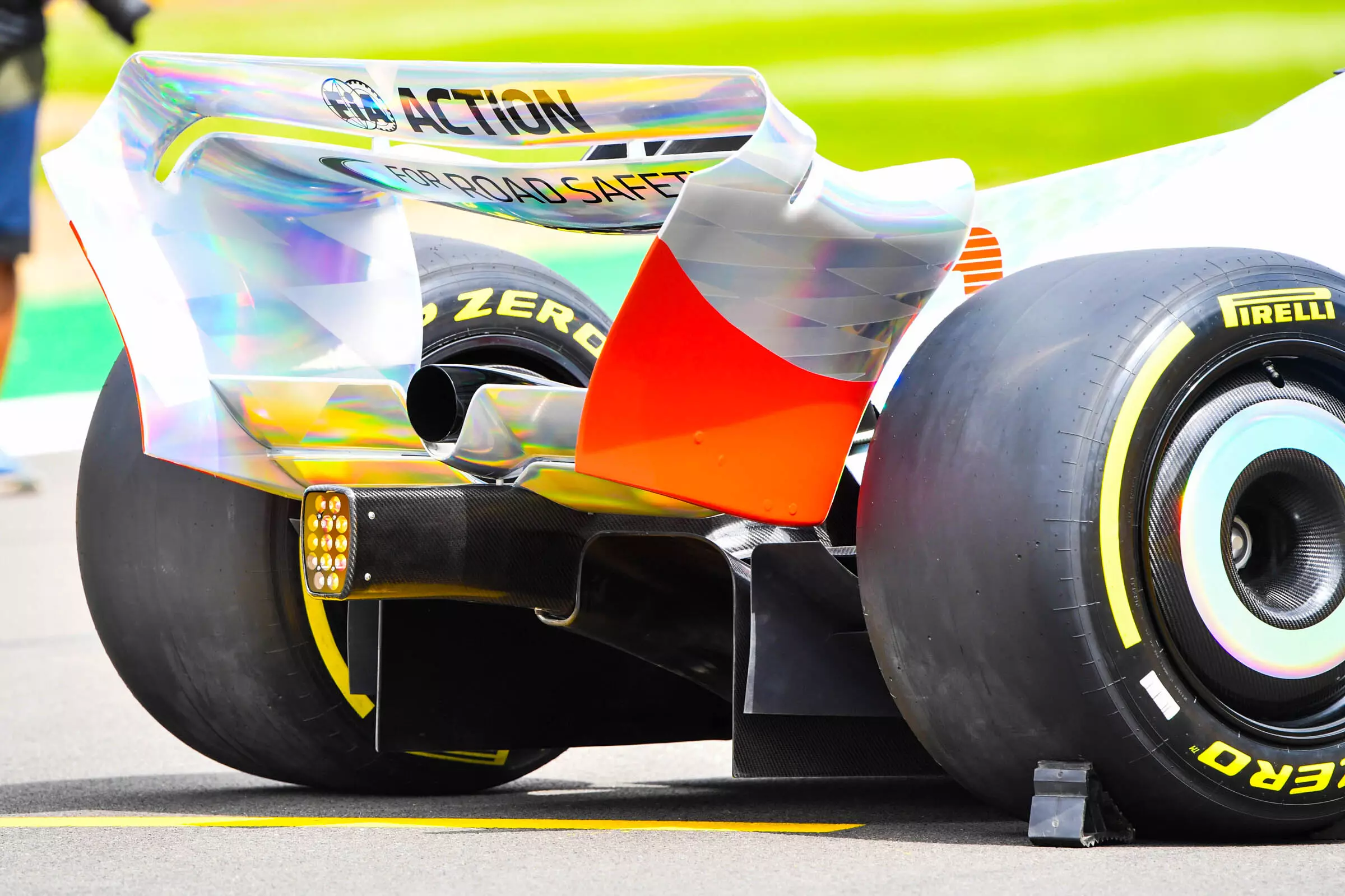 Curvilinear Rear Wing Formula 1, 2022