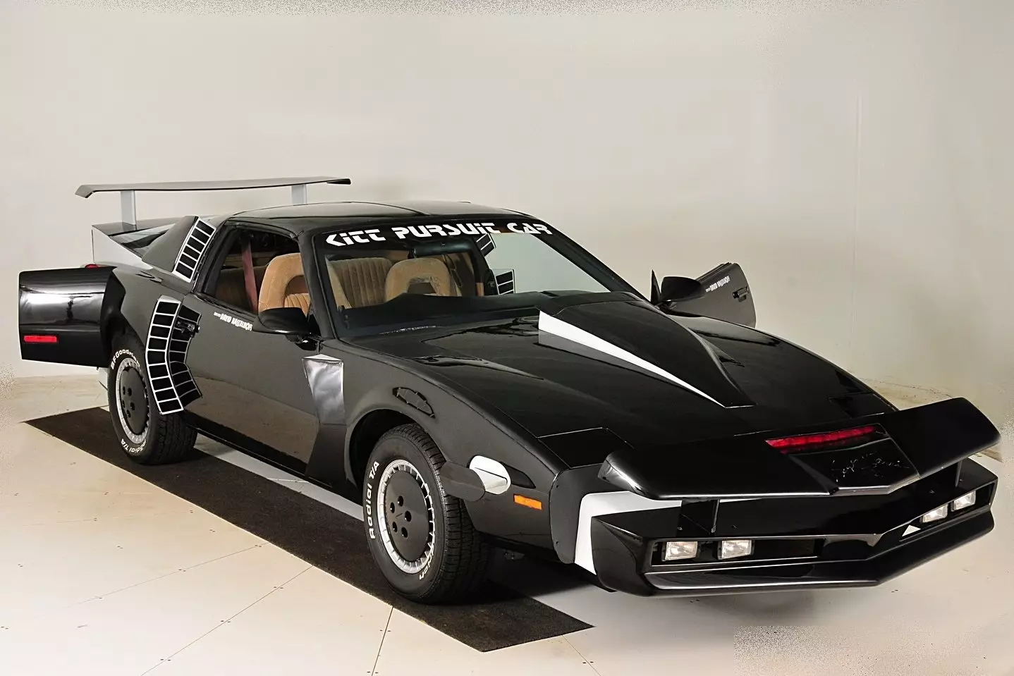 KITT Super Pursuit Yanayin