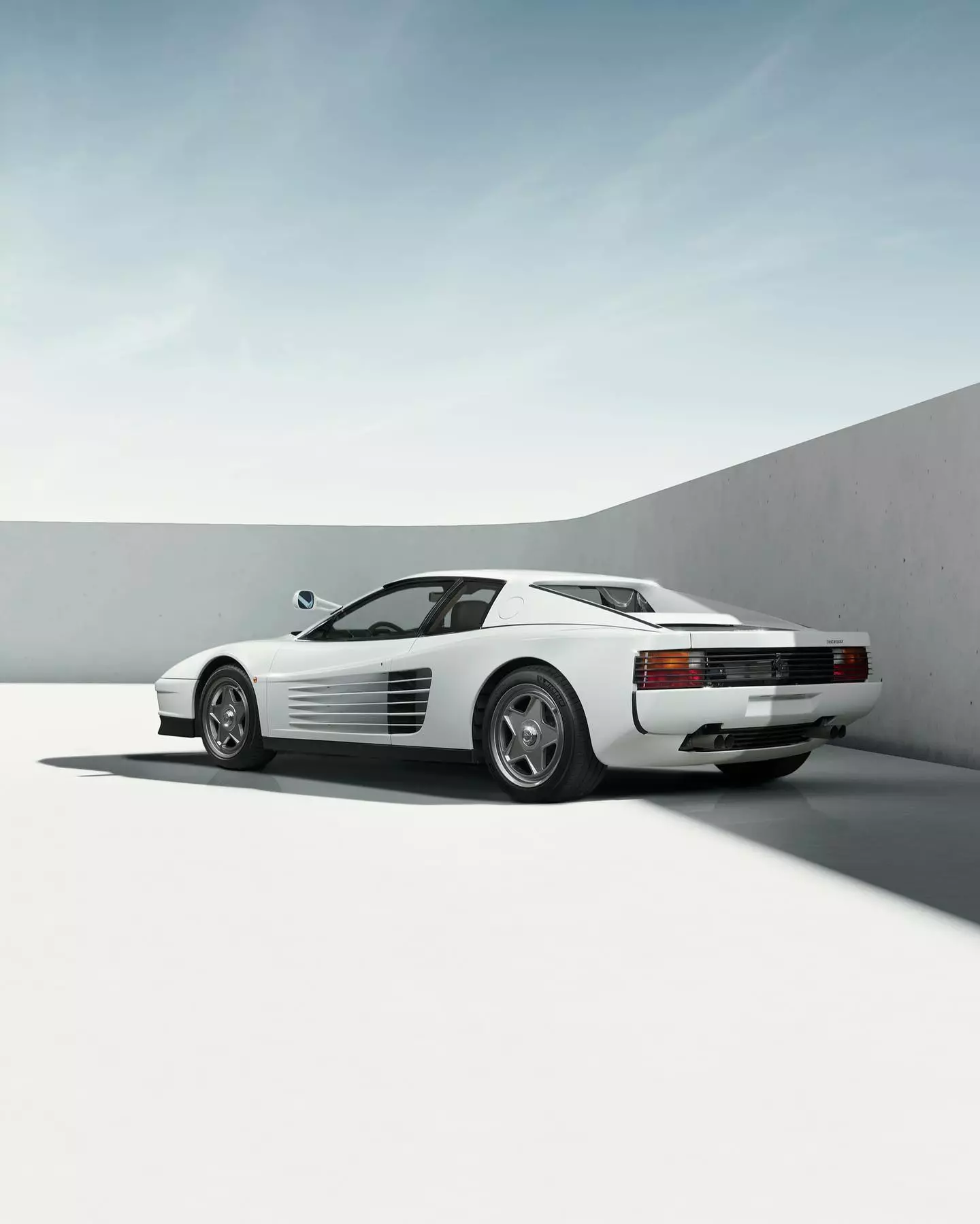 Ferrari Testarossa restomod