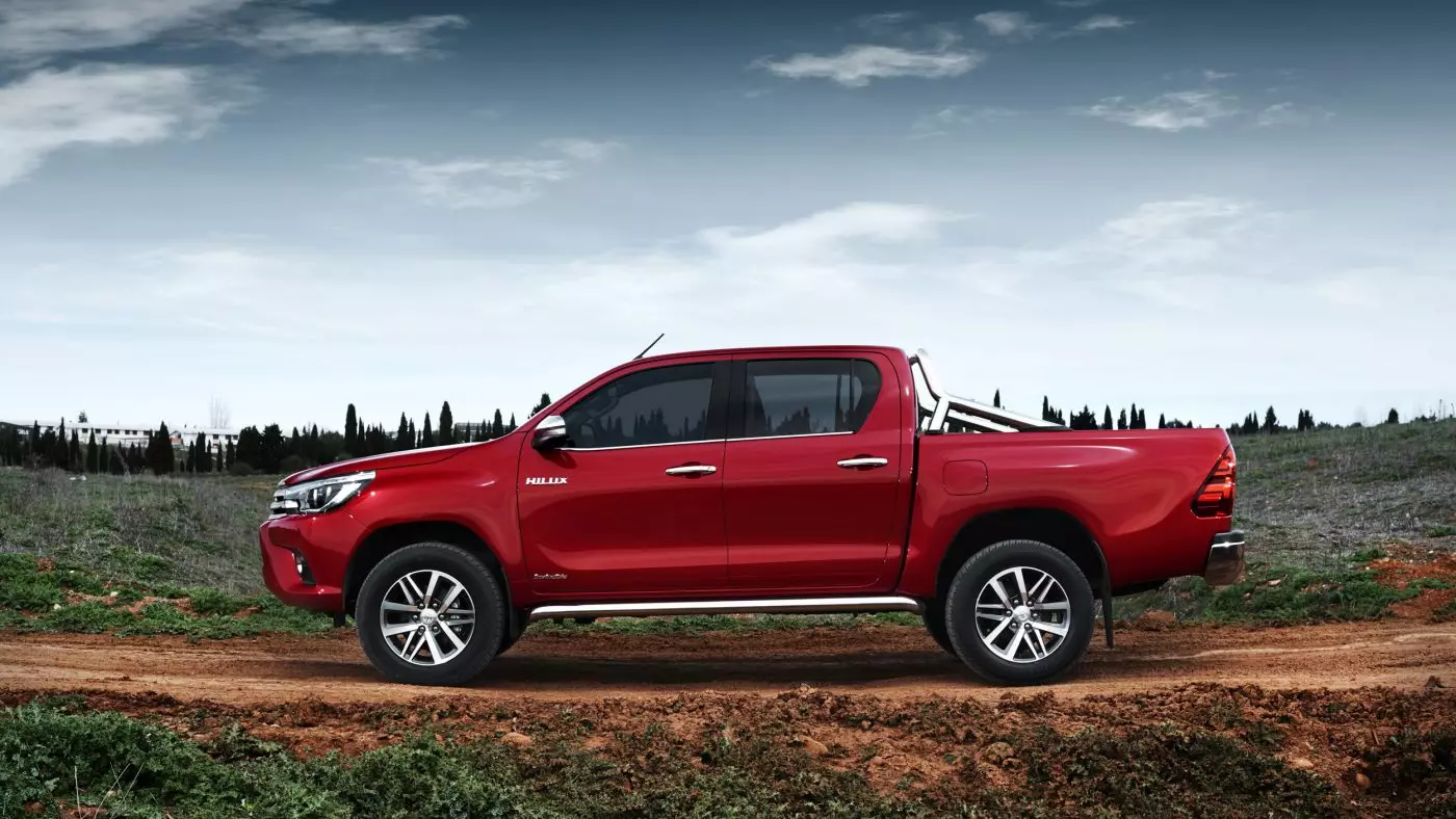 ក្រុមហ៊ុន Toyota Hilux