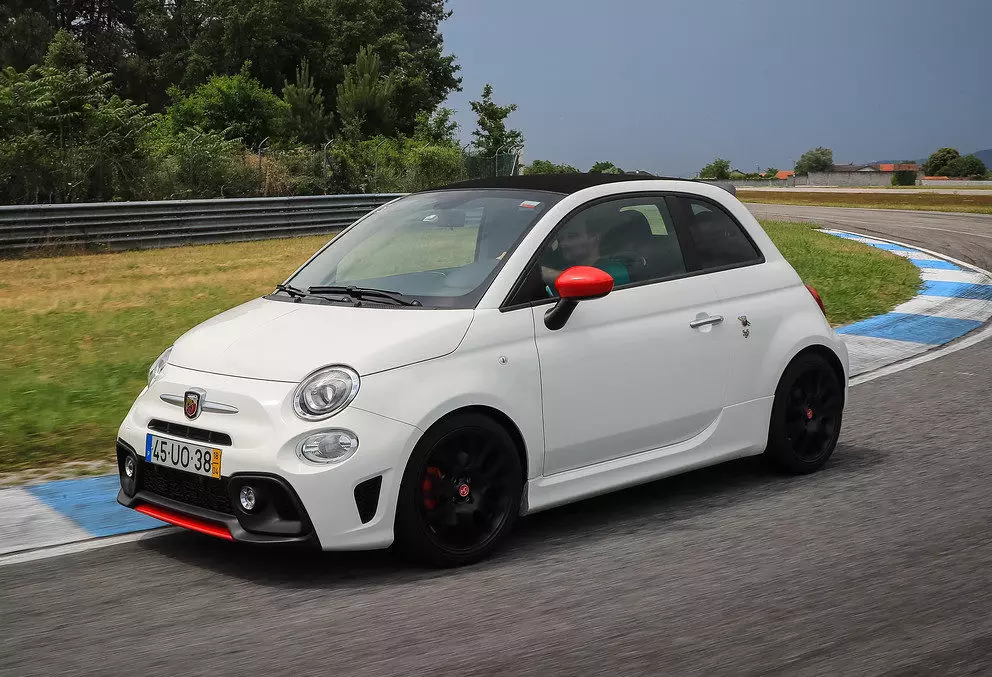 Abarth 595