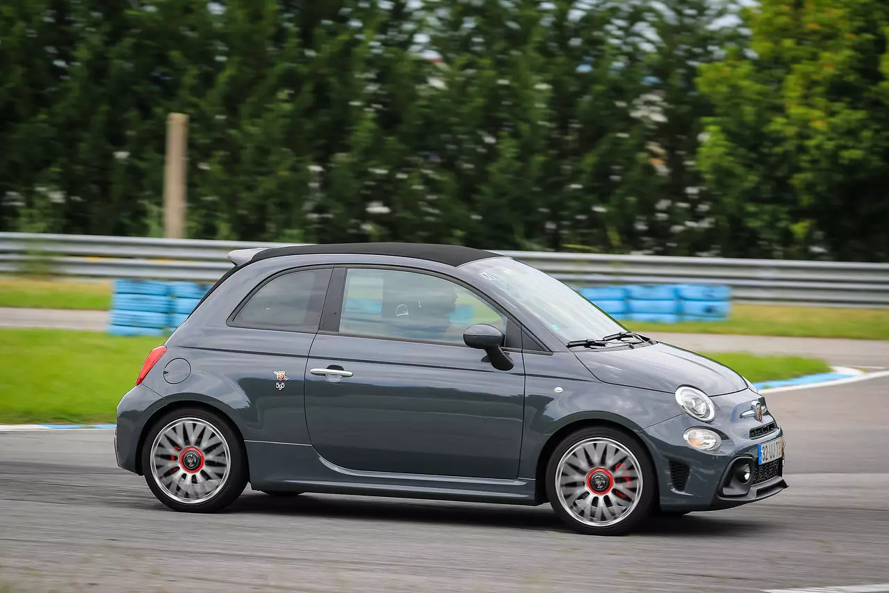 Abarth 595