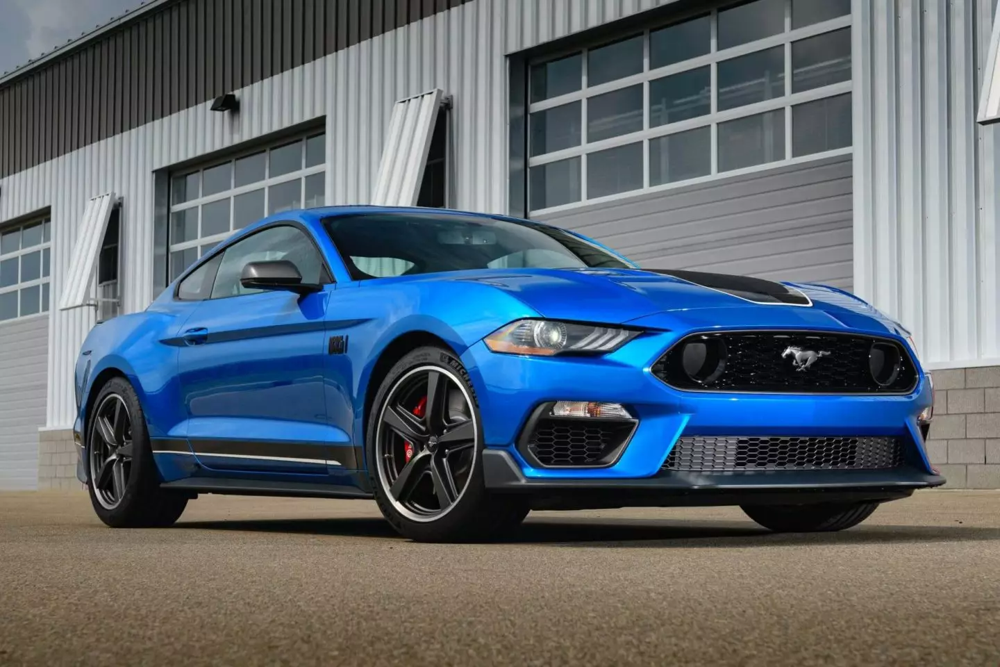 Peiriant Ford Mustang 1